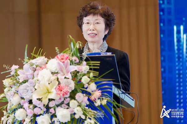 楊年紅.jpeg 楊年紅.jpeg