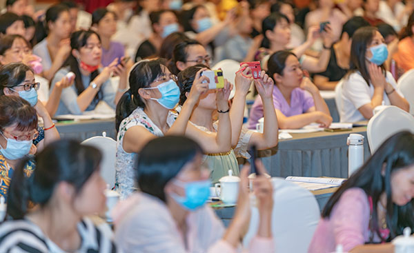 第22期-成都-016-600.jpg 第22期-成都-016-600.jpg